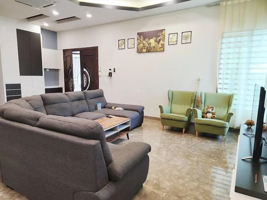 Holiday home 10Min To Ipoh Town 4Br20Pax Mahjong Game Karaok Villa